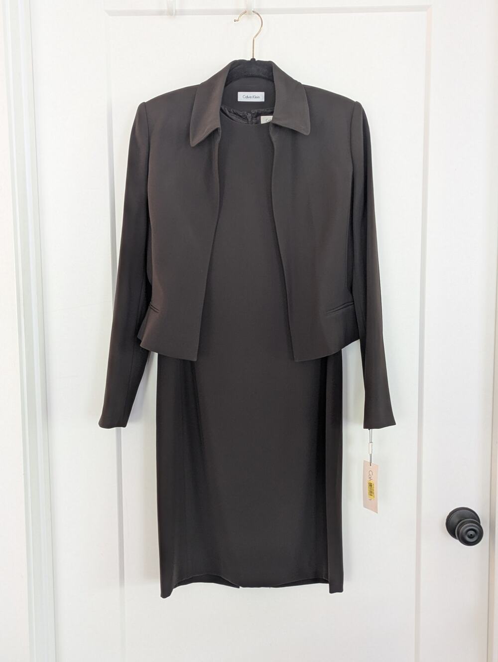 NWT Calvin Klein Womens 2pc Dress Suit Set Pewter Gray Cropped Jacket Sz4